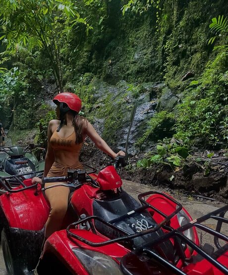 Pakhi Gadh freie pornographische galerien