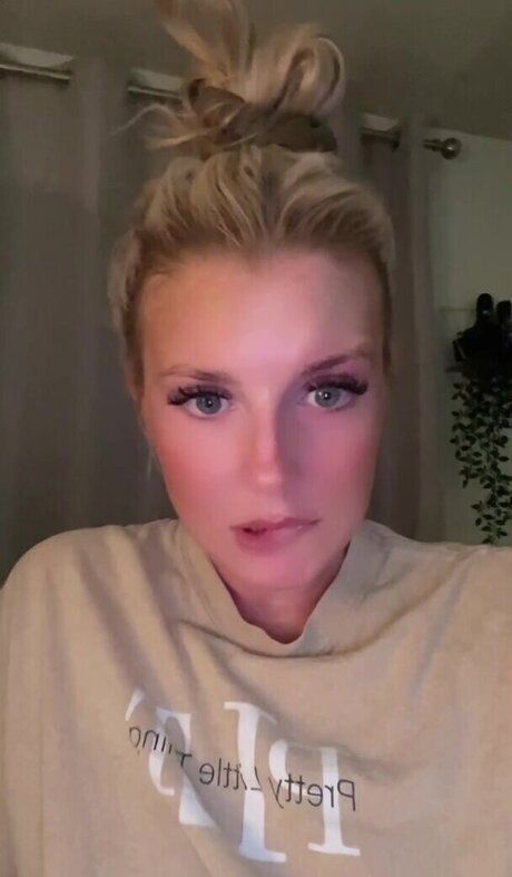 Emily Walters model schöne fotos