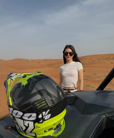 Sinem Melek Co kun erwachsene schöne bilder