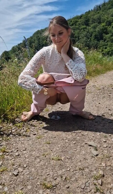 Titty Cat sexy nackt bild