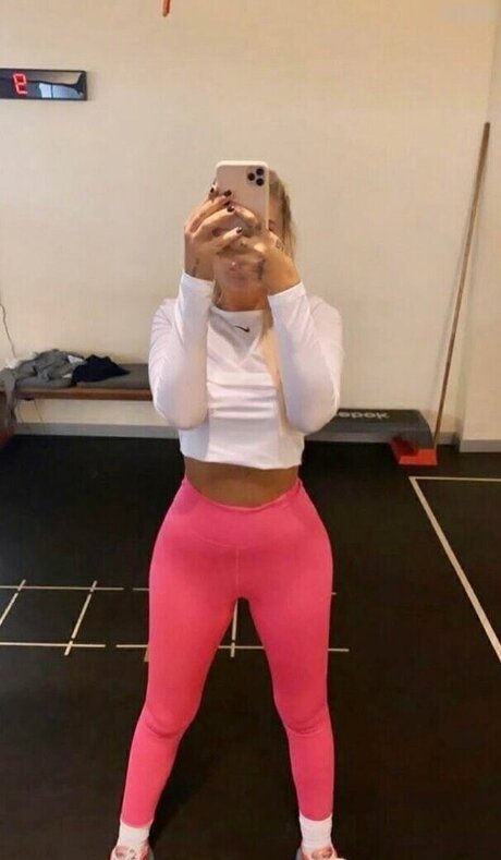 asmr sommer onlyfans erwachsene hd bild