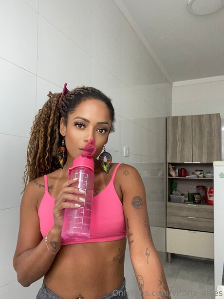 vitoria alves erwachsene nackte fotos