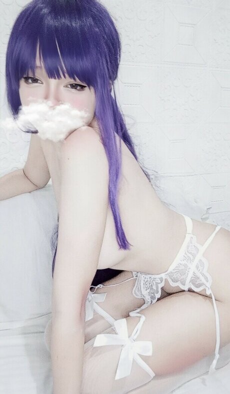 Akihira schauspielerin sexy galerien