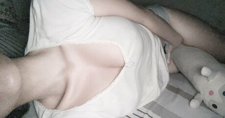 Akihira model kunst archiv