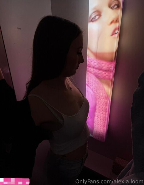 Alexia Loom schöne heiße fotos