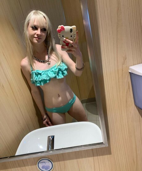 Shauna Dean Cokeland top hd galerie