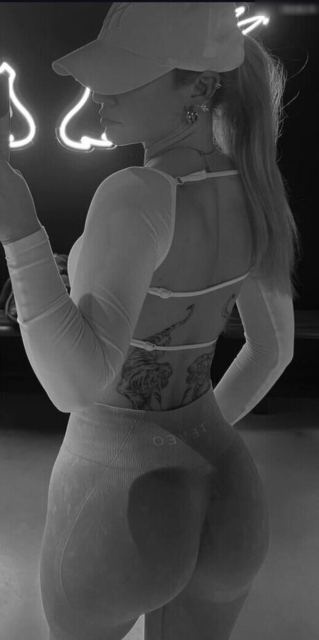 asiatische zierliche onlyfans sexy pornografische galerie