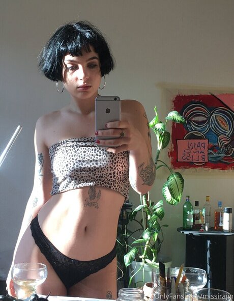 Missirajin nackt perfekte fotos