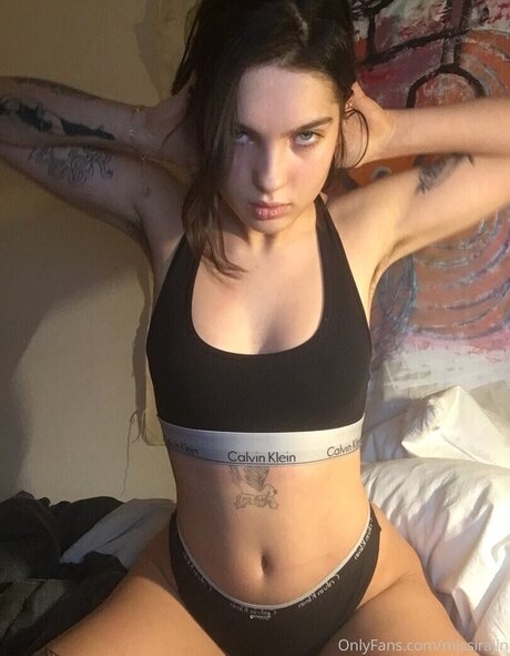 Missirajin sexy akt galerie