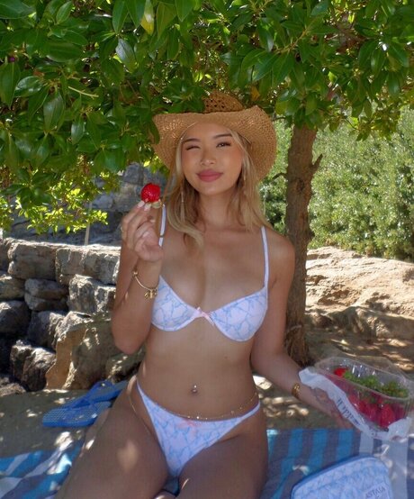 Ky9le nacktheit hd bilder