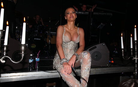 Natasa Bekvalac hd nette bilder