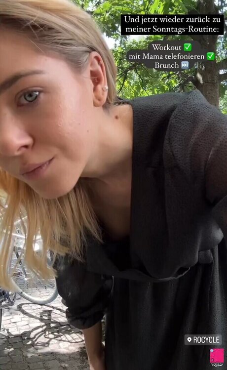 minikleid onlyfans nackt hd foto