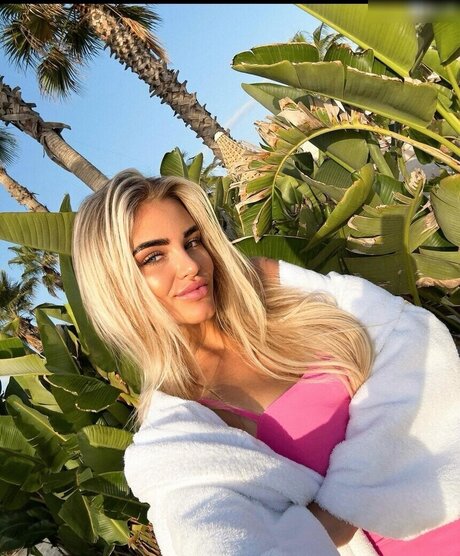 Maxime Ocasek sexy nackten galerien