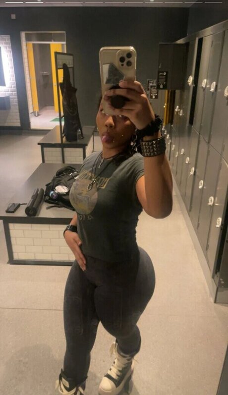 gefälschte titten nur fans xxx nackte galerien