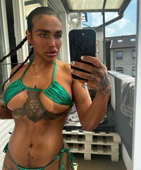 Anny Marry top erwachsene bilder