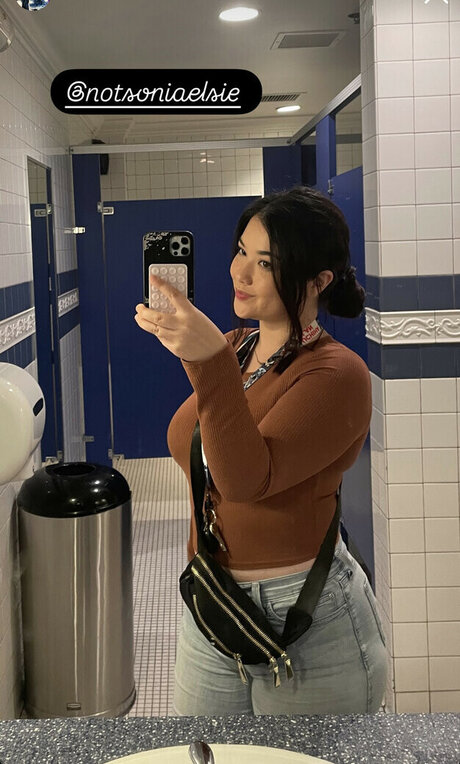 Sonia Elsie ASMR exklusive hübsche archiv