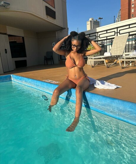 Alicia Adams kostenlose beste bilder