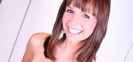 Amateur Allure schauspielerin nette galerie