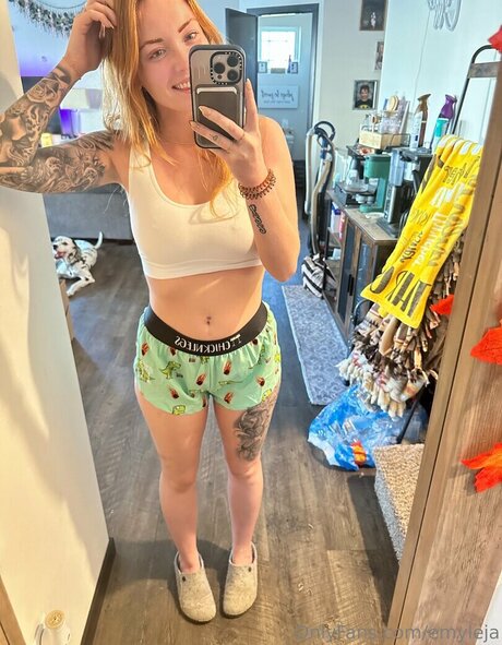 Emyleja hd erotische fotos