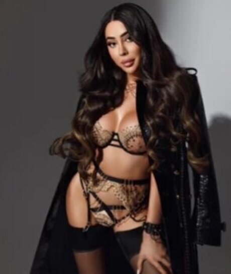 TS Aliyah Rose sexy akt galerien