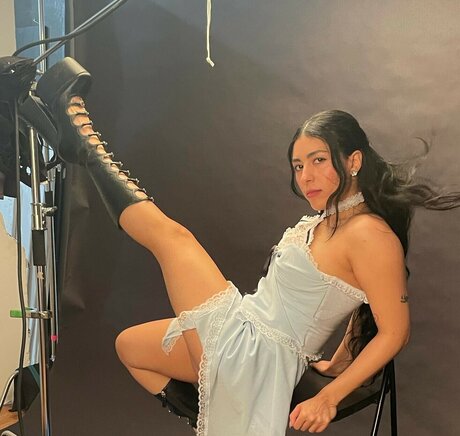 pinkelnde onlyfans akt foto