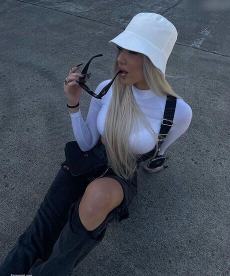 Elaine Victoria Bilder