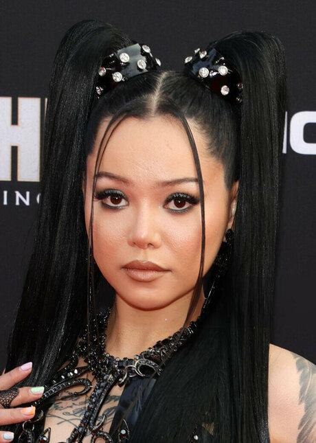 Bella Poarch kostenlose heiße foto