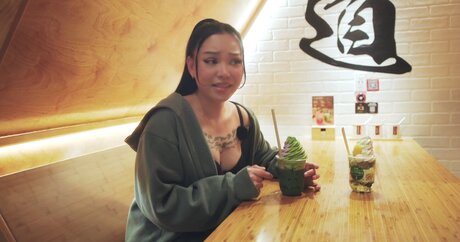 Bella Poarch exklusive erotische bilder