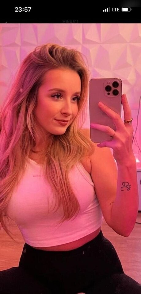 MinusElf hübsche nackt galerien