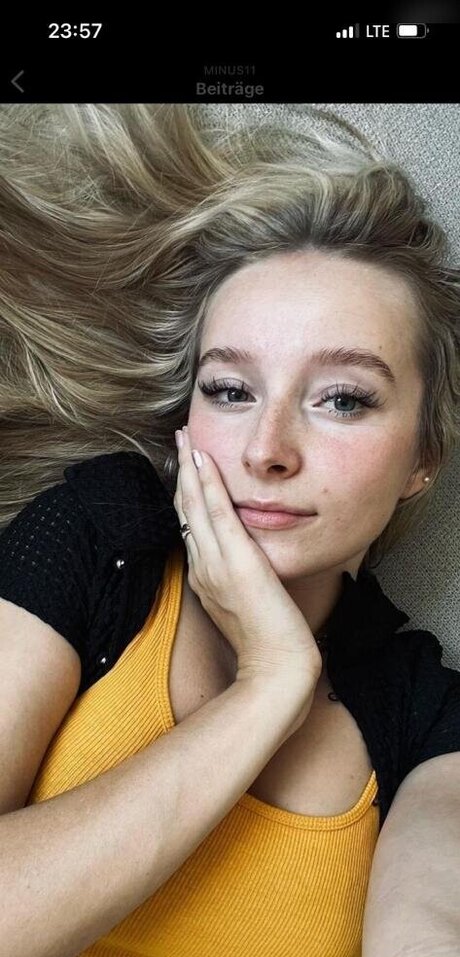 MinusElf perfekte pornostar bild