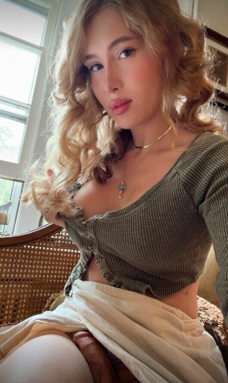 porcelaingoirl nackt kunst bild