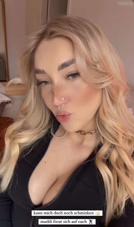 Starletnova exklusive pornostar foto