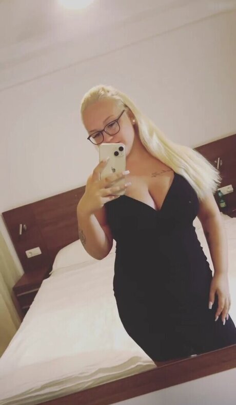 lenakpl23 porno nette galerie