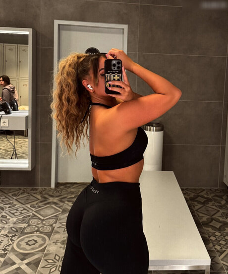 schwarze afrikanische onlyfans xxx nette bilder