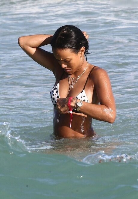 Karrueche Tran model sexy fotos