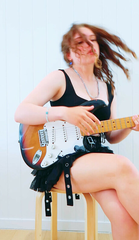 Sabre Norris kunst nette archiv