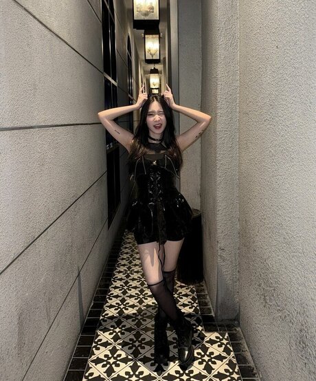 Mena Noona xxx heiße bilder