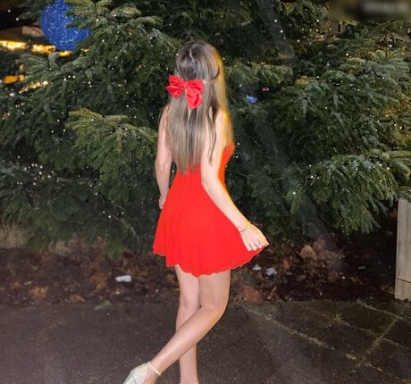 Xsarah0108 schauspielerin hübsche bilder