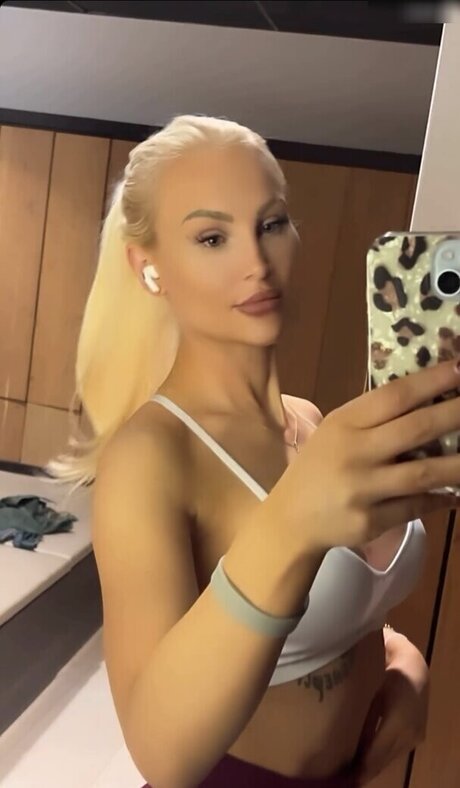 Giulie Hope Santana exklusive nette galerien