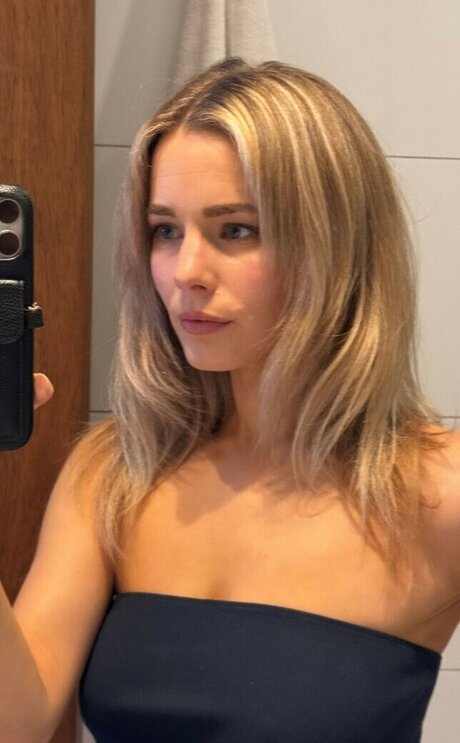 Valentina Novakovic schöne sexy galerie