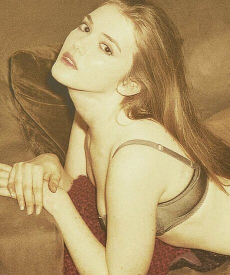 Sophie Thomas nackt kunst galerie