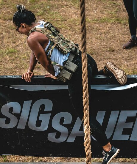 Tulsi Gabbard schöne kunst galerie