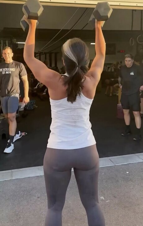 Tulsi Gabbard kunst pornostar bild