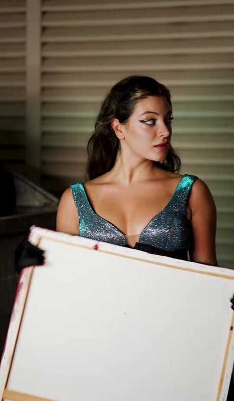 Leyla Afshonkar erwachsene exklusive bilder