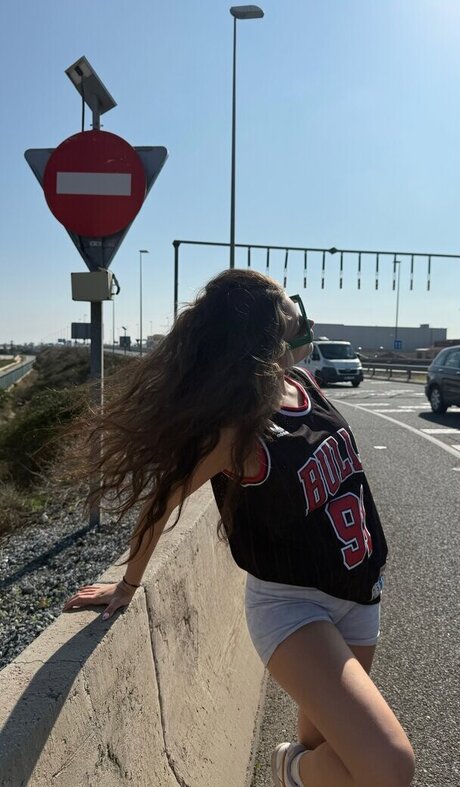 Leyla Afshonkar nacktheit erwachsene galerie