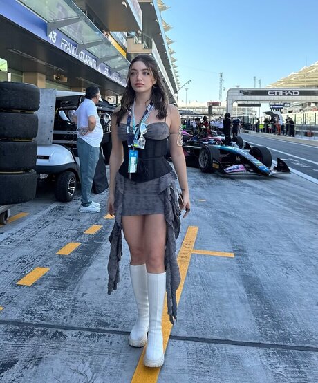 Leyla Afshonkar kostenlose xxx bilder