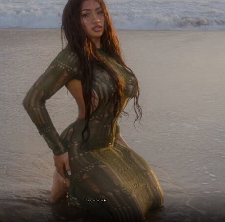 faith gbd nacktheit kunst bilder