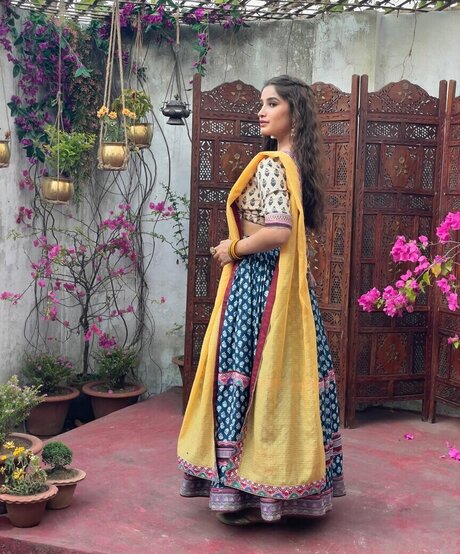 Rasha Thadani nacktheit top foto