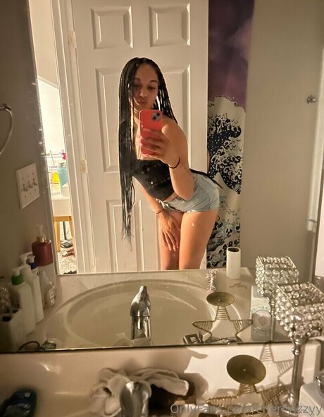 cherryizzyy freie sexy foto