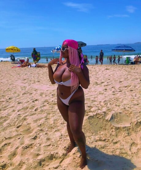 Velvet Scarlett hübsche nackte bilder